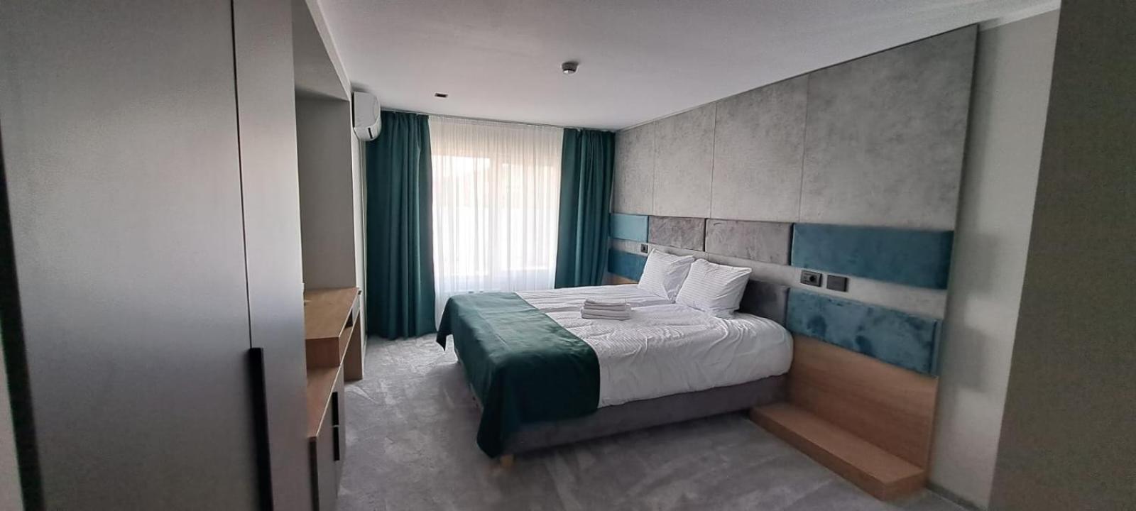 Hotel Plutitor Lebada บีคาซ ภายนอก รูปภาพ